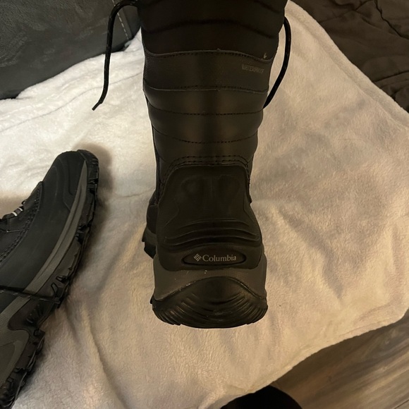 Men’s Columbia 8inch winter boots 600g insulation brand insulation. - Picture 6 of 7